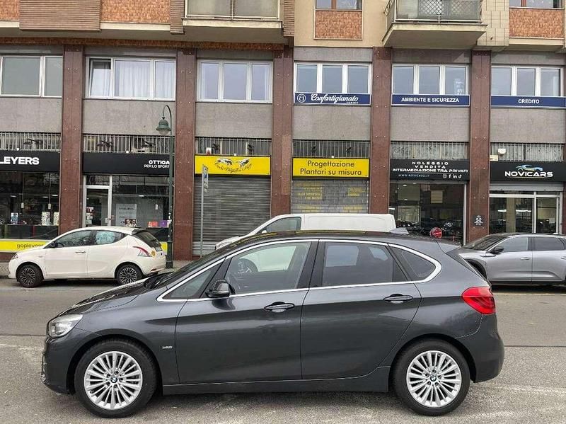Usata BMW 216 Active Tourer Luxury Line 116 CV (85 kW) 2016 Grigio Monovolume
