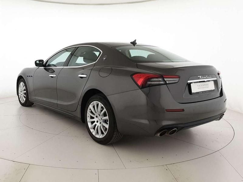 Usata Maserati Ghibli 330 CV (242 kW) 2021 Grigio metallizzato scuro Berlina