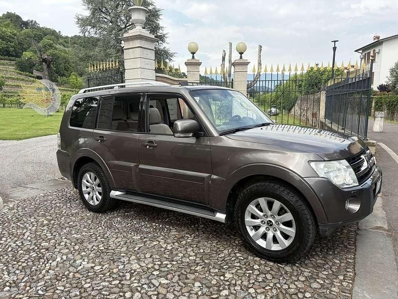 Usata Mitsubishi Pajero Instyle 200 CV (147 kW) 2009 SUV