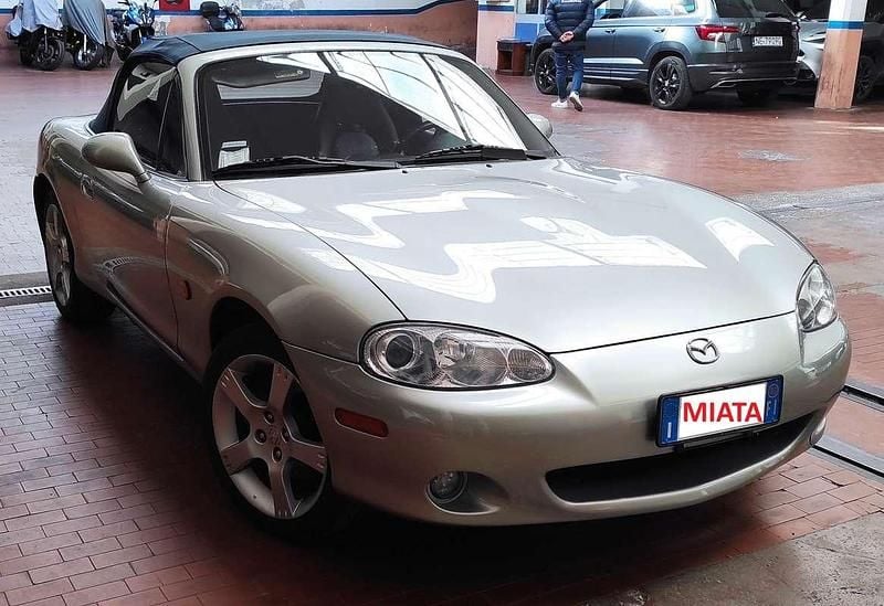 Usata Mazda MX5 110 CV (80 kW) 2023 Cabrio
