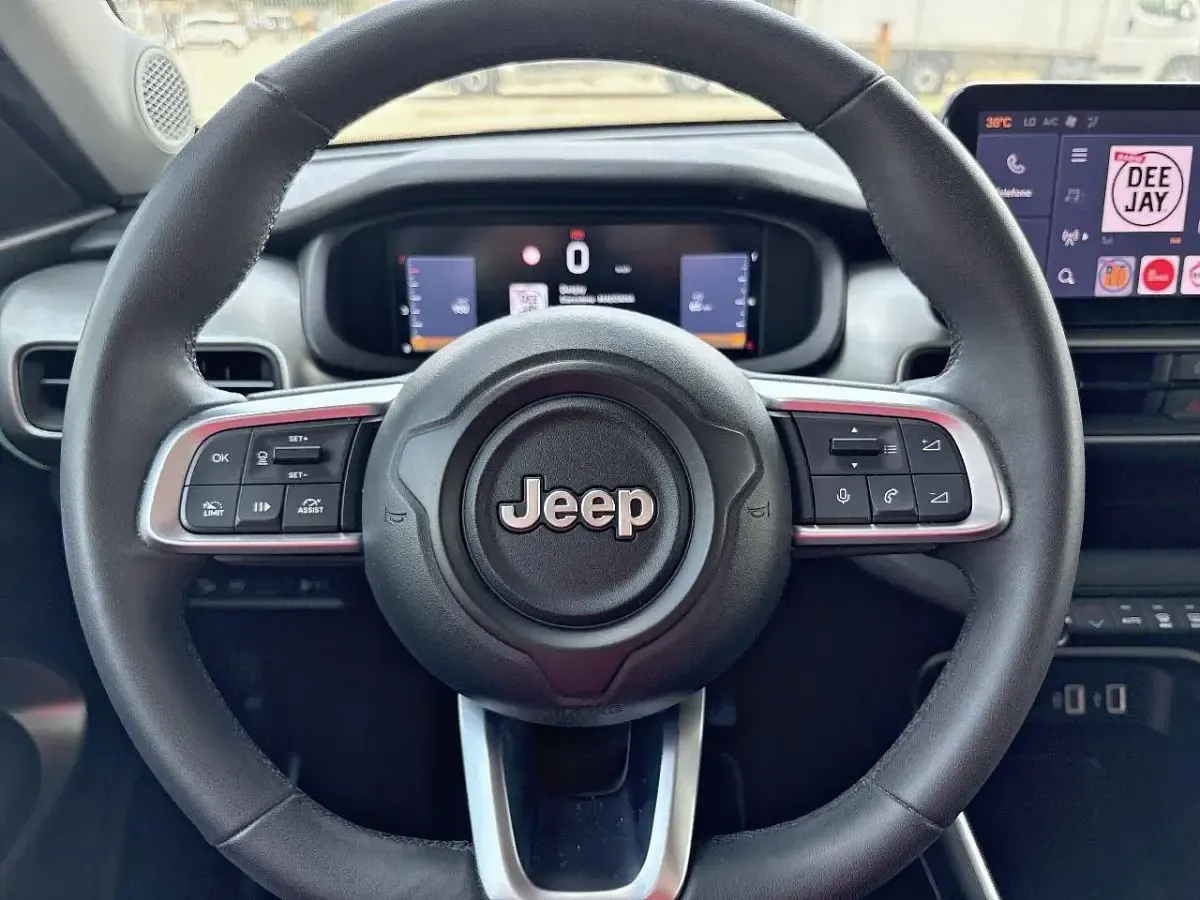 Usata Jeep Avenger Summit 101 CV (74 kW) 2023 Nero SUV