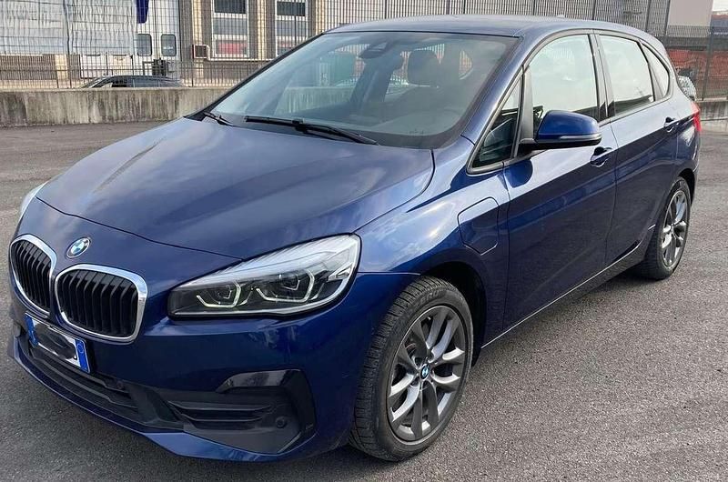 Usata BMW 225 Active Tourer iPerformance 220 CV (161 kW) 2021 Blu/azzurro Monovolume