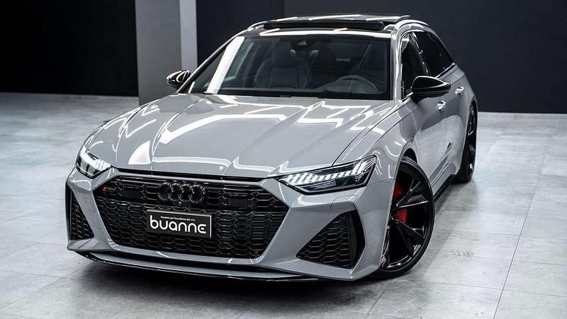 Nardo' grey metallic perlato Usata 2023 Audi RS6 Performance Station wagon | 99.999 € - Immagine 1/4