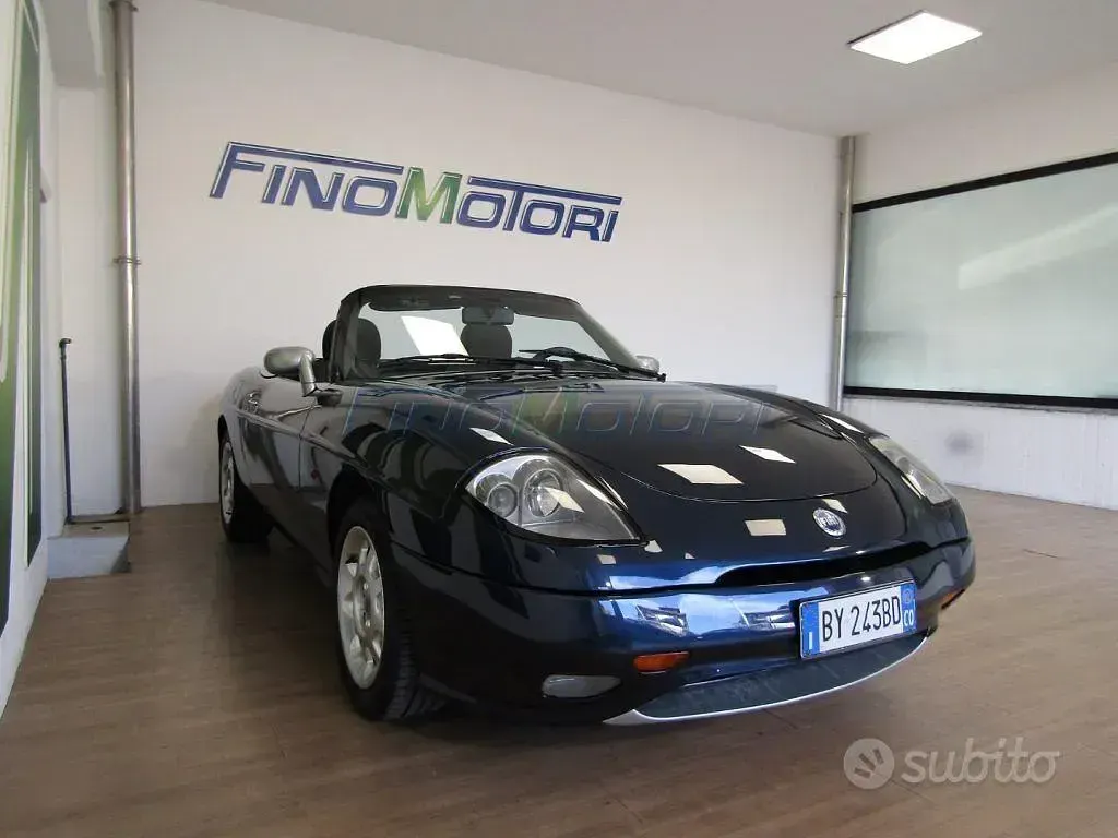 Usata Fiat Barchetta 131 CV (96 kW) 2002 Blu Cabrio