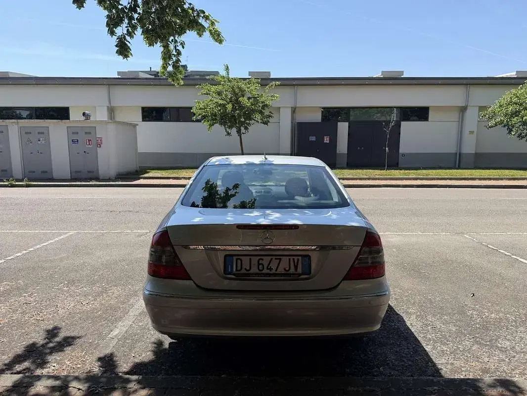Usata Mercedes E280 Elegance 231 CV (169 kW) 2007 Berlina