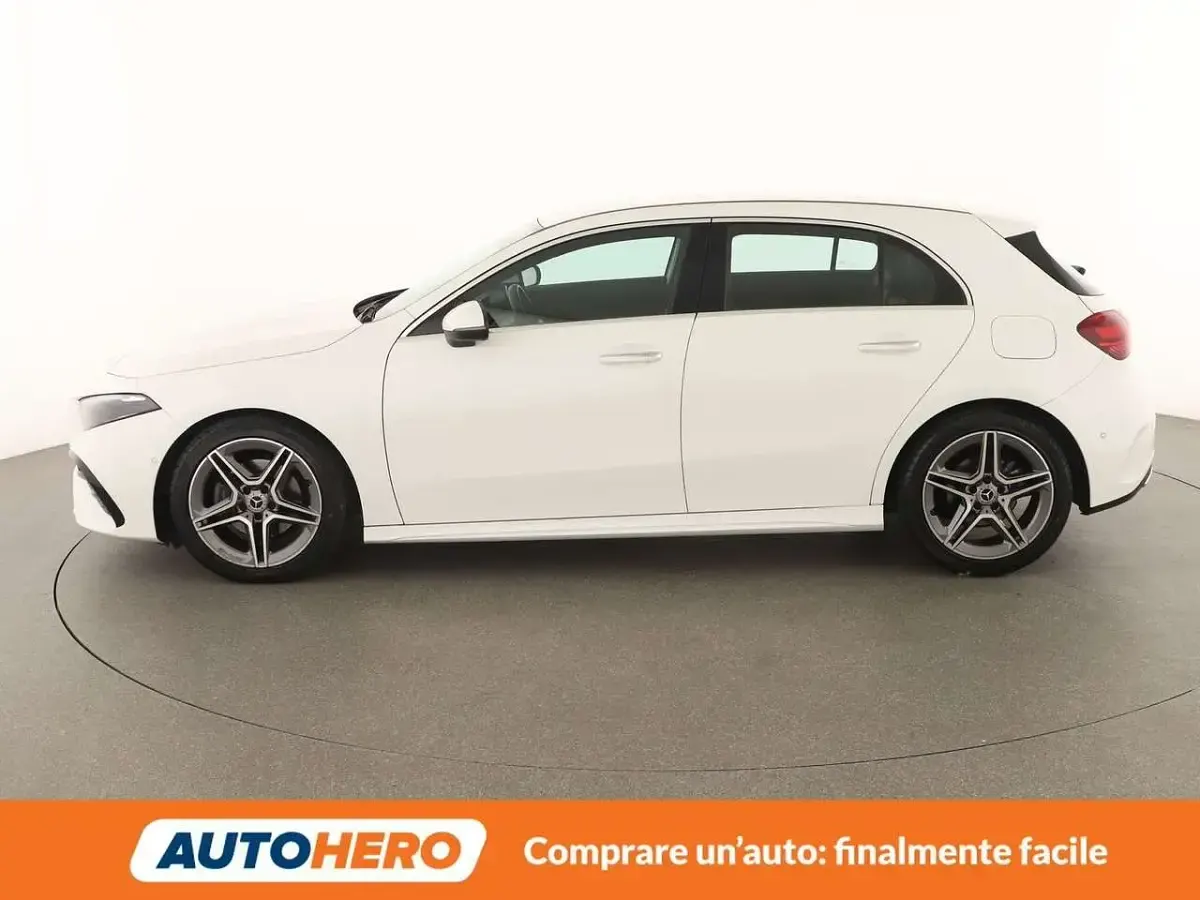 Usata Mercedes A200 AMG line 150 CV (110 kW) 2023 Bianco Berlina