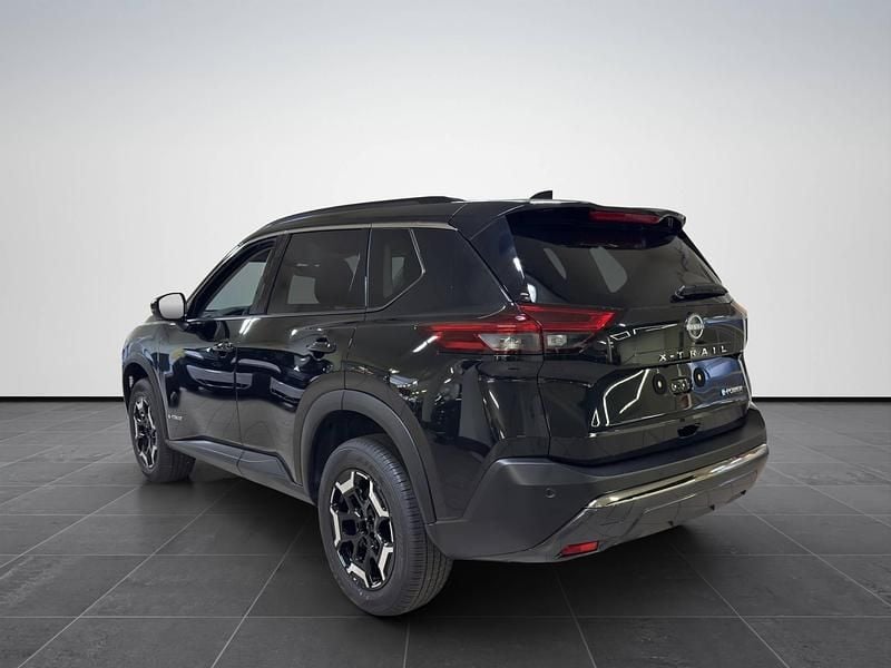 Nuova Nissan X-Trail 158 CV (116 kW) 2026 Black pearl SUV