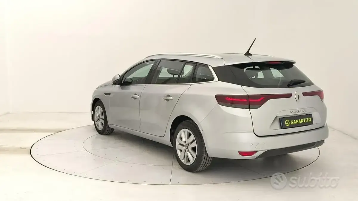 Usata Renault Mégane GrandTour Business 116 CV (85 kW) 2021 Grigio Station wagon
