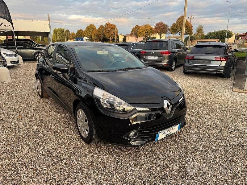 Usata Renault Clio IV 75 CV (55 kW) 2013 Nero Berlina