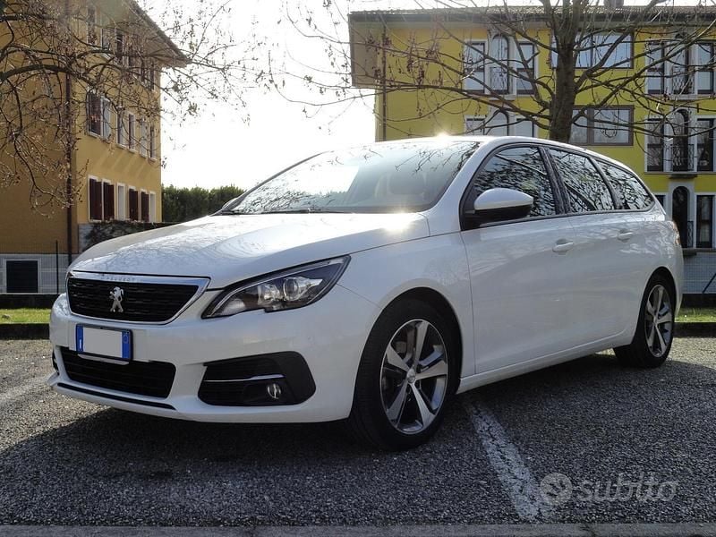 Usata Peugeot 308 Allure 130 CV (95 kW) 2019 Bianco Station wagon