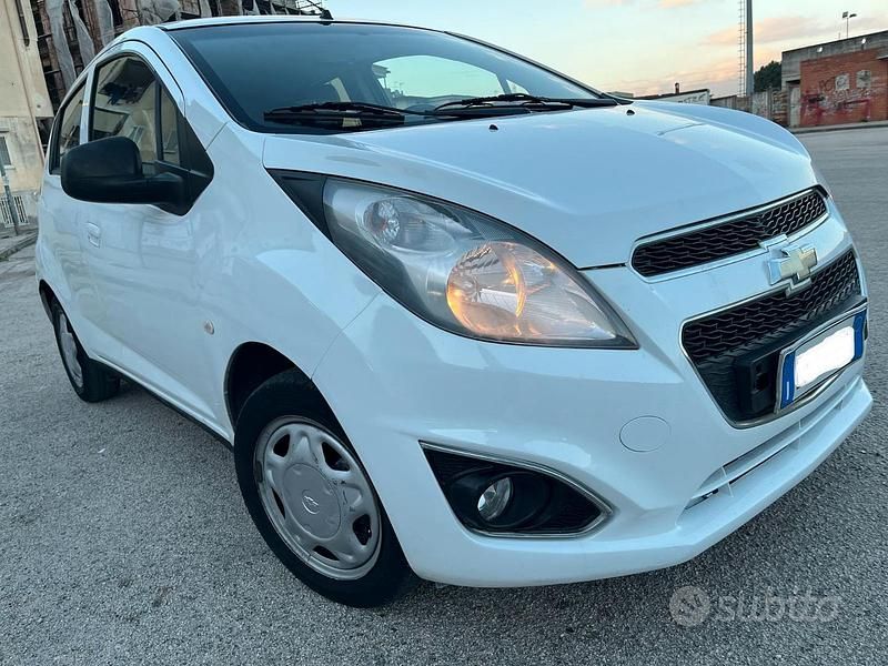 Usata 2014 Chevrolet Spark Utilitaria | 4990 € (Buon prezzo) - Immagine 1/4