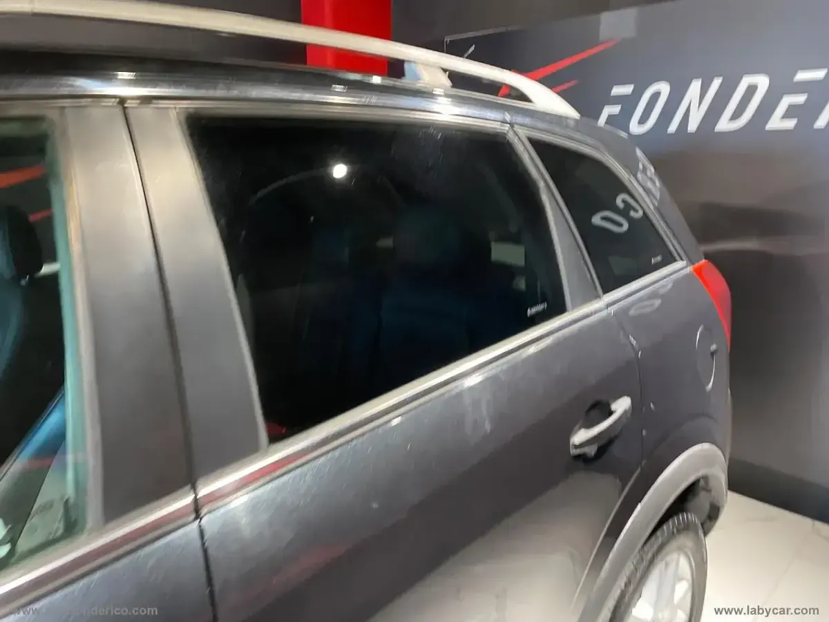 Usata Opel Antara Cosmo 163 CV (119 kW) 2011 Nero SUV