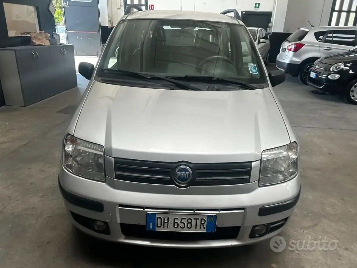 Usata Fiat Panda Active 60 CV (44 kW) 2007 Grigio Utilitaria