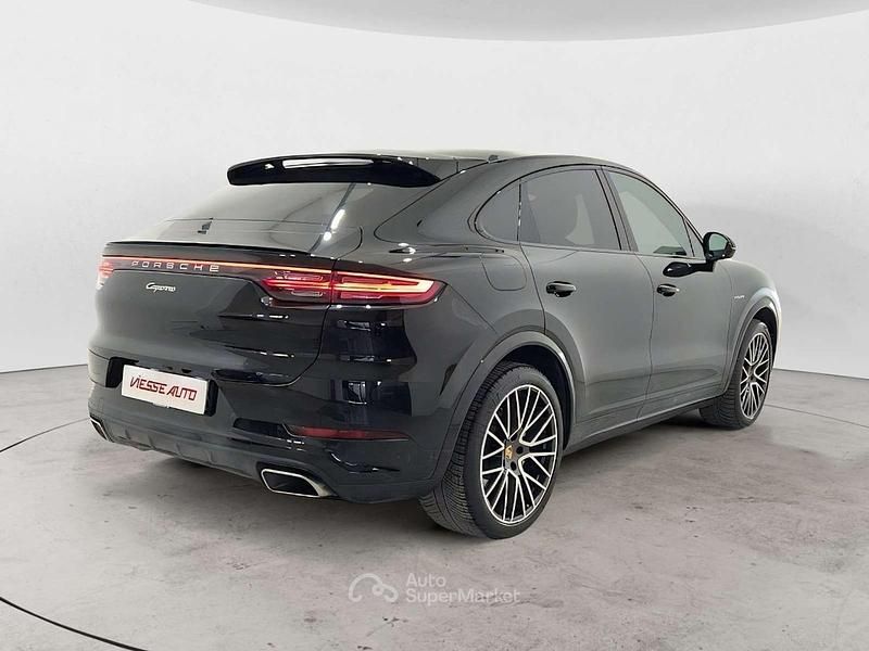 Usata Porsche Cayenne 340 CV (250 kW) 2022 Nero SUV