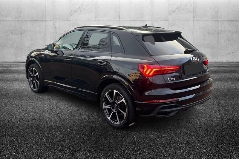 Usata Audi Q3 S-Line 150 CV (110 kW) 2024 Nero metallizzato SUV