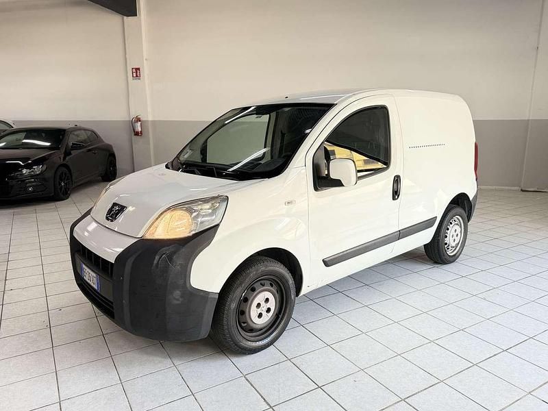 Usata Peugeot Bipper 68 CV (50 kW) 2011 Bianco Monovolume