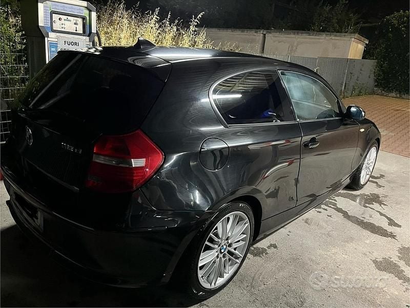 Usata BMW 118 M Sport 143 CV (105 kW) 2007 Nero Utilitaria