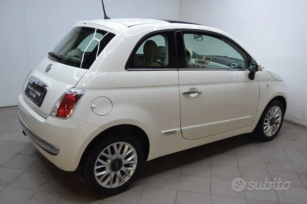 Usata Fiat 500 Lounge 69 CV (50 kW) 2014 Bianco Utilitaria