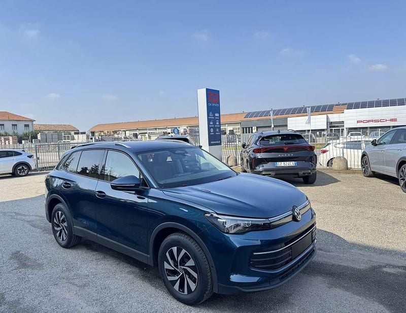 Nuova VW Tiguan Edition 131 CV (96 kW) 2026 Blu/azzurro SUV