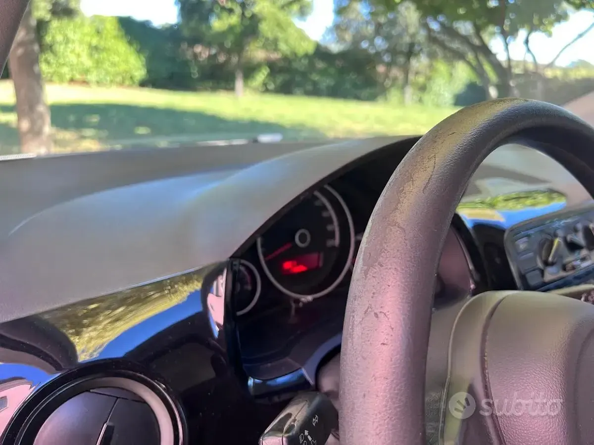 Usata VW up! 2015 Grigio Utilitaria