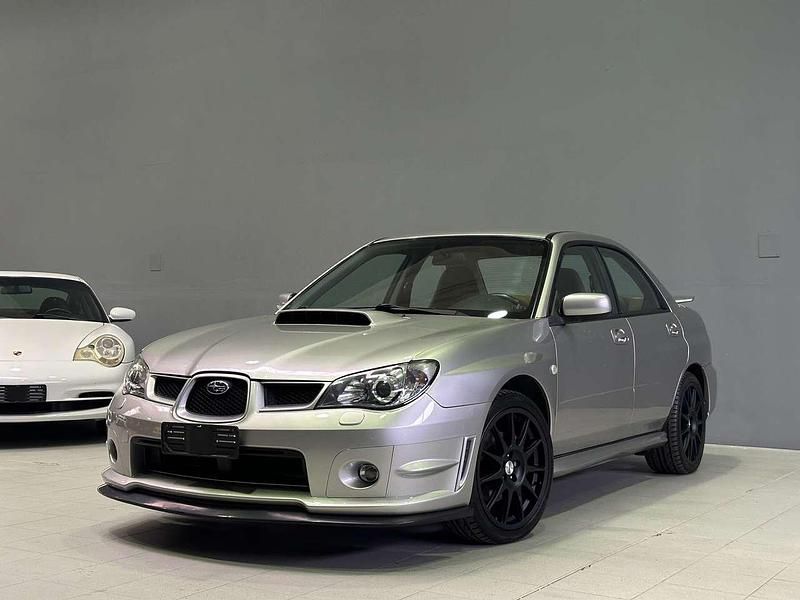 Grigio Usata 2006 Subaru Impreza Tre volumi | 26.700 € (Buon prezzo) - Immagine 1/4