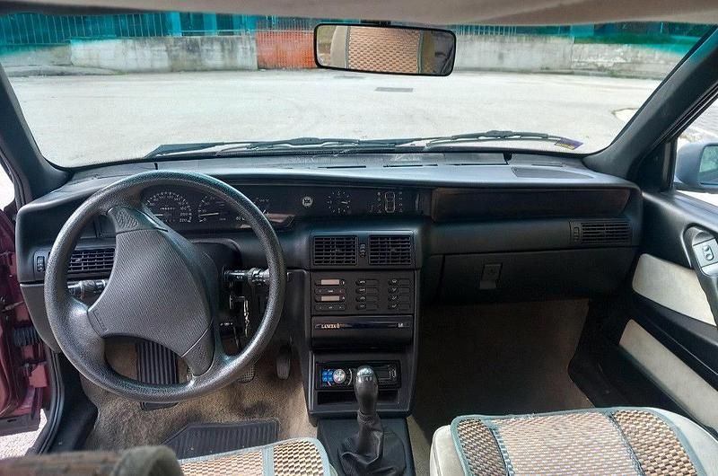 Usata Lancia Delta 1994 Rosso Utilitaria