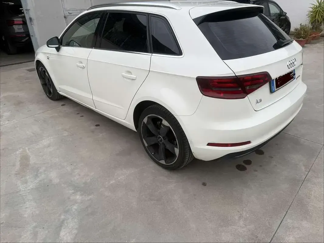 Usata Audi A3 Ambiente 110 CV (80 kW) 2015 Berlina