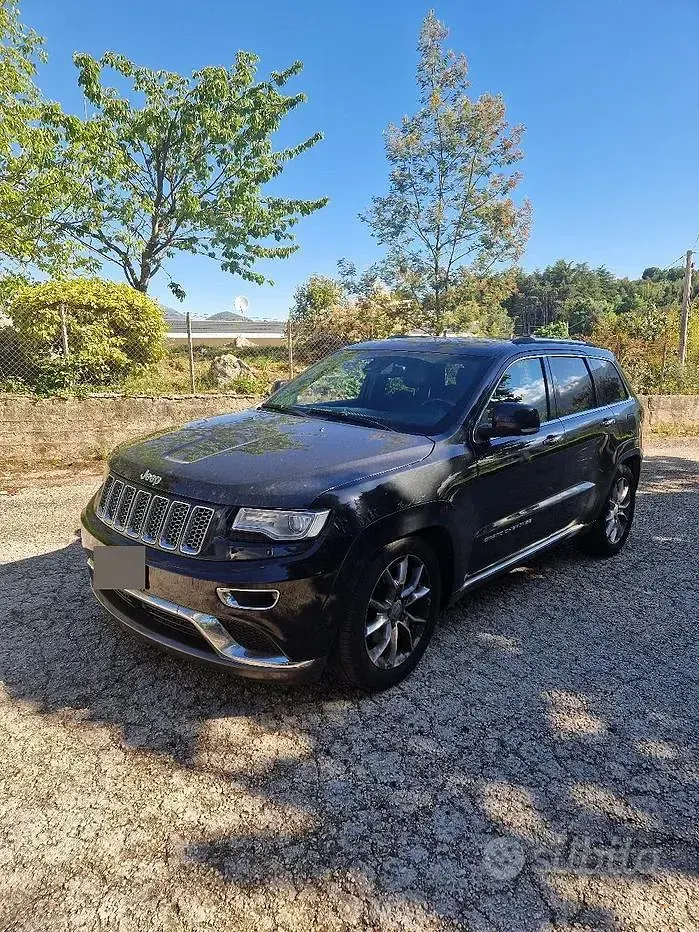 Usata Jeep Cherokee 250 CV (183 kW) 2014 SUV