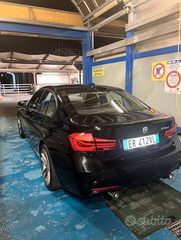 Usata BMW 318 M Sport 143 CV (105 kW) 2012 Nero Berlina