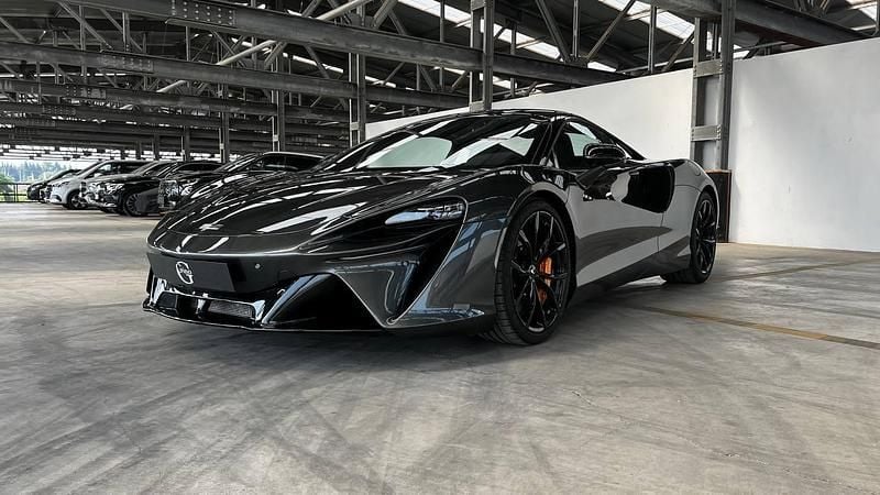 Gray Usata 2022 McLaren Artura Coupé | 220.000 € - Immagine 1/4