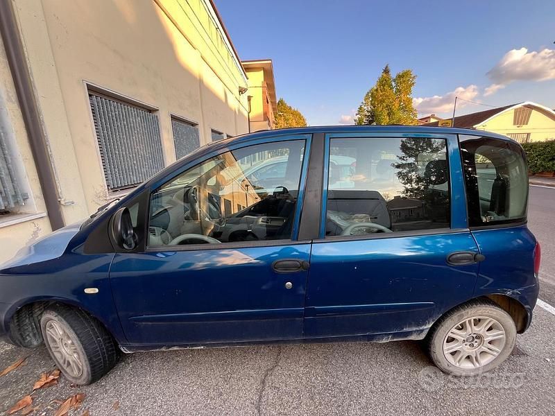 Usata Fiat Multipla 2006 Blu Monovolume