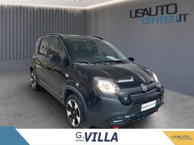 Usata Fiat Panda Cross Cross 70 CV (51 kW) 2024 Nero Utilitaria