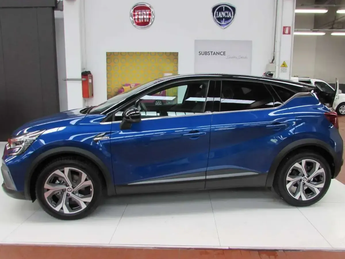 Usata Renault Captur RS Line 94 CV (69 kW) 2022 Blu/azzurro SUV