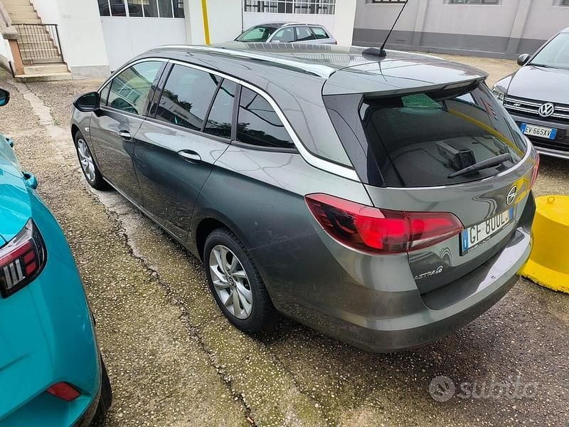 Usata Opel Astra Business Elegance 122 CV (89 kW) 2021 Grigio Station wagon