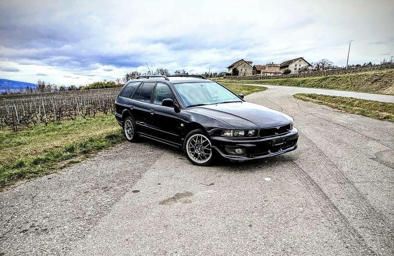 Usata Mitsubishi Galant 163 CV (119 kW) 2003 Nero Berlina