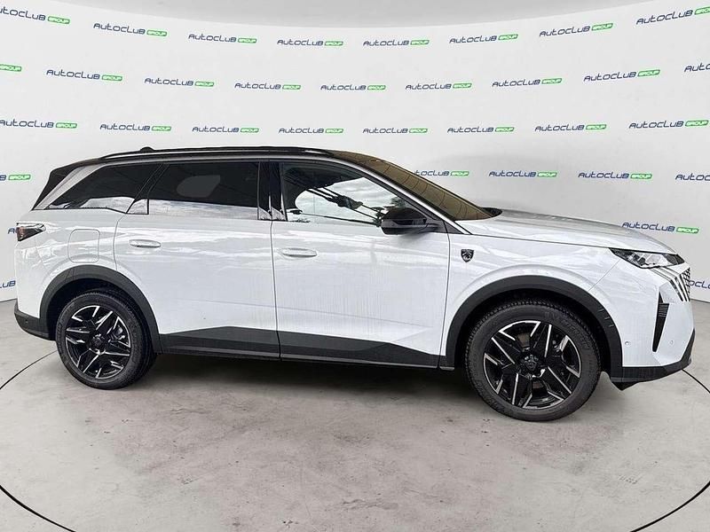 Usata Peugeot 5008 GT 136 CV (100 kW) 2025 Bianco okenite SUV