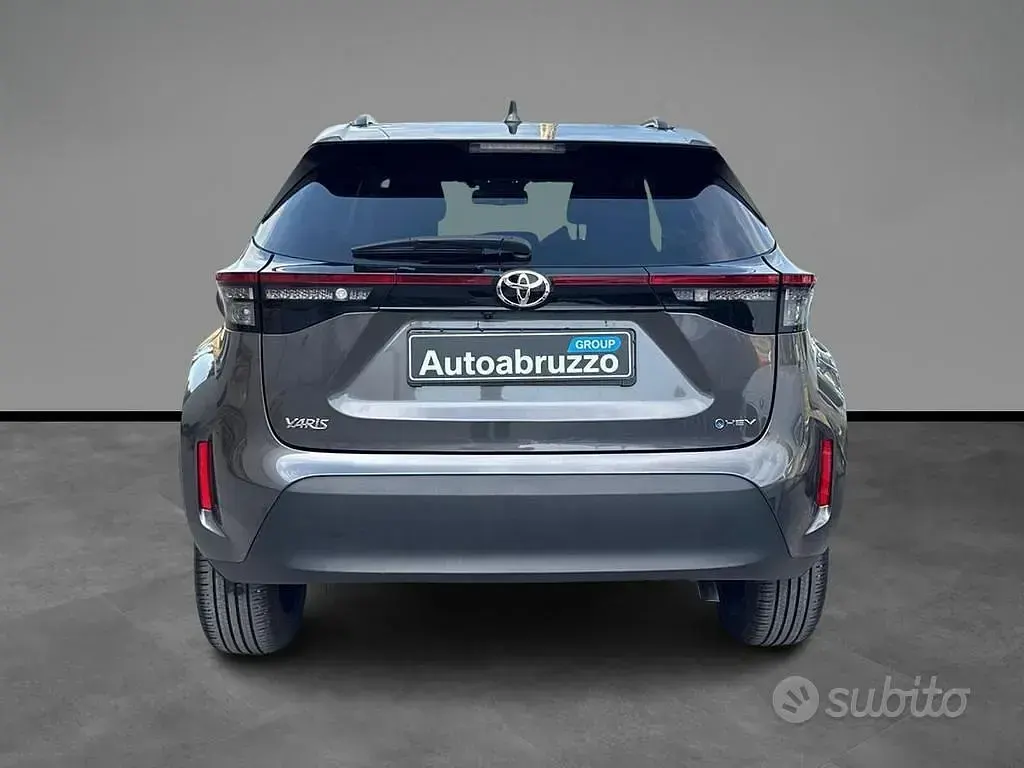 Usata Toyota Yaris Cross Lounge 131 CV (96 kW) 2024 Other SUV