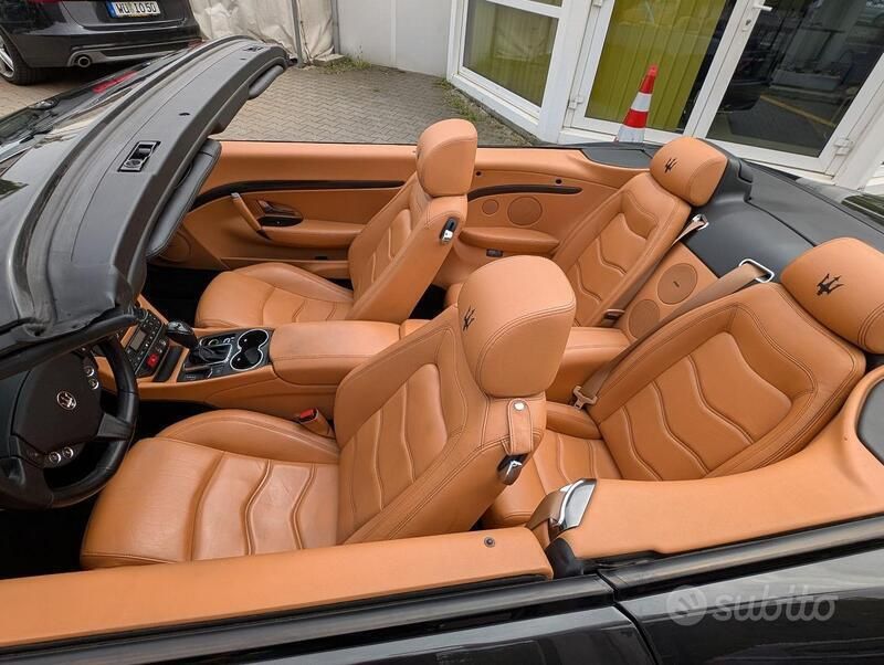 Usata Maserati GranCabrio 460 CV (338 kW) 2013 Grigio Cabrio