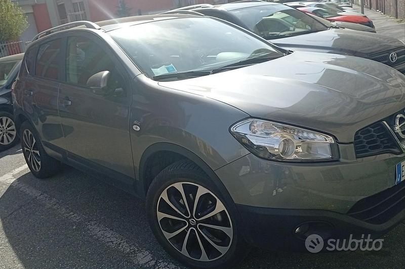Usata Nissan Qashqai 117 CV (86 kW) 2011 Grigio SUV