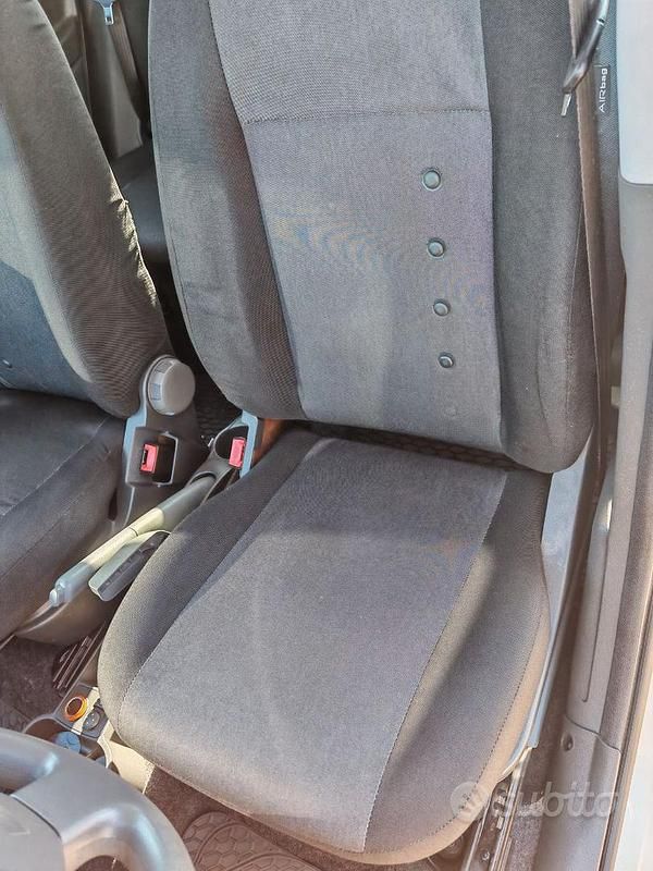 Usata Fiat Panda 70 CV (51 kW) 2011 Utilitaria