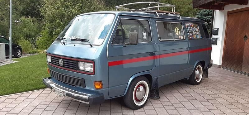 Usata VW Caravelle 69 CV (50 kW) 1990 Blu/azzurro Furgone