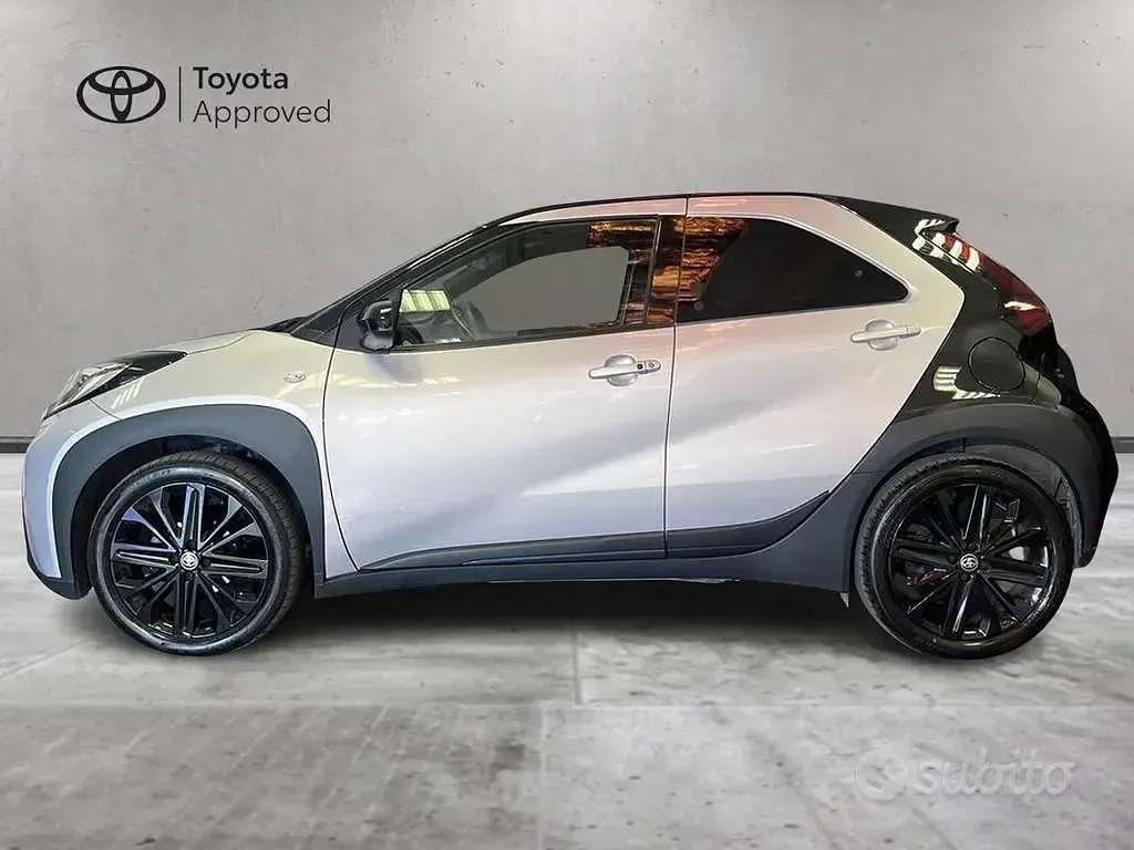 Usata Toyota Aygo X Edition 72 CV (52 kW) 2024 Bianco SUV