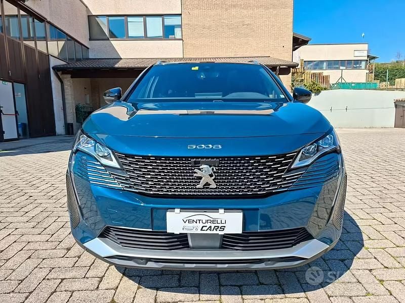 Usata Peugeot 5008 GT 130 CV (95 kW) 2022 Blu SUV
