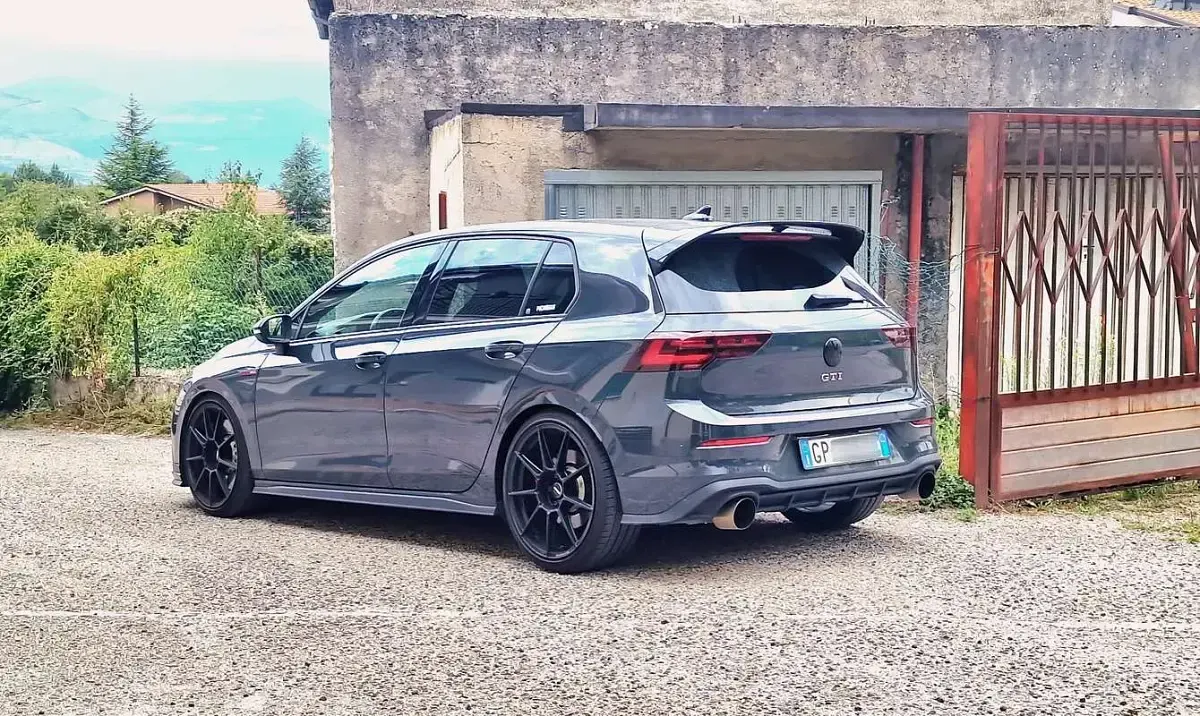 Usata VW Golf VII GTI 300 CV (220 kW) 2021 Utilitaria