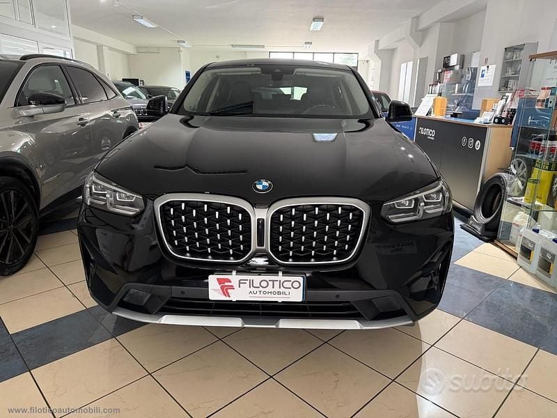 Usata BMW X4 190 CV (139 kW) 2023 Nero SUV