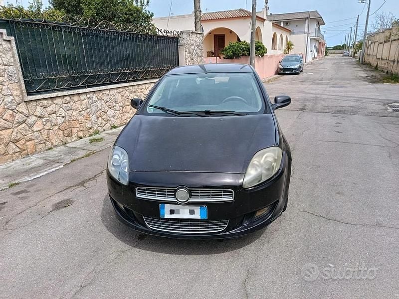 Usata Fiat Bravo 103 CV (75 kW) 2012 Nero Utilitaria