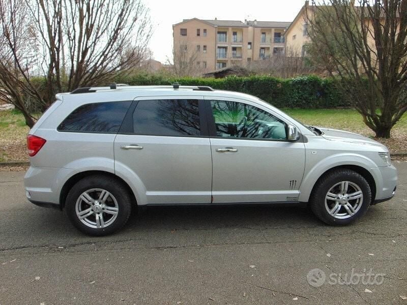 Usata Fiat Freemont Lounge 170 CV (125 kW) 2012 Argento SUV