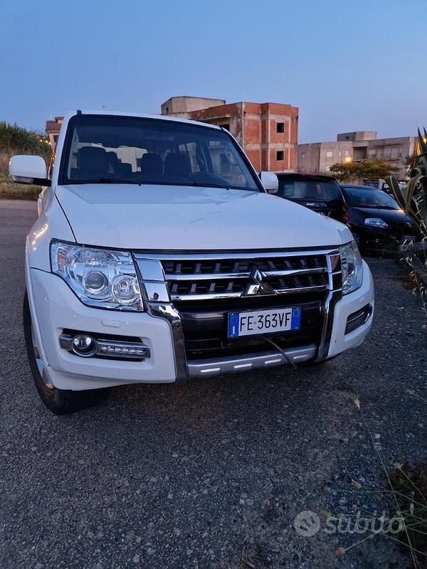 Bianco Usata 2016 Mitsubishi Pajero Intense SUV | 19.500 € (Buon prezzo) - Immagine 1/4