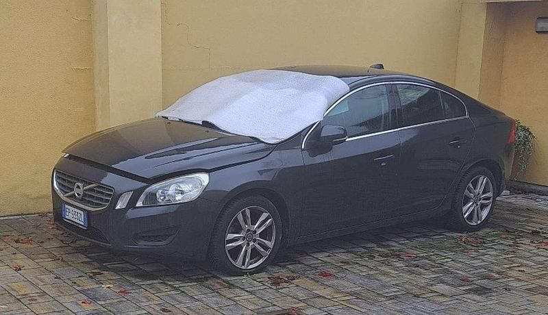 Usata Volvo S60 Business Edition 136 CV (100 kW) 2013 Grigio Berlina