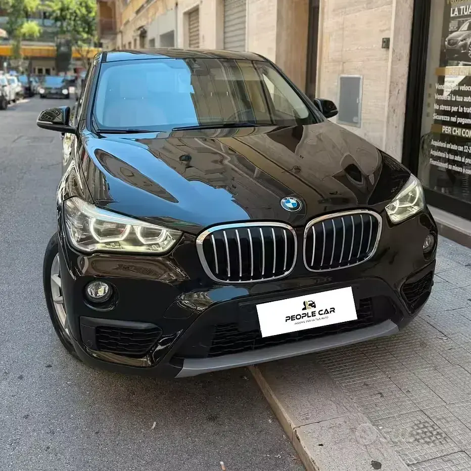 Usata BMW X1 Efficient Dynamics 190 CV (139 kW) 2016 Nero SUV